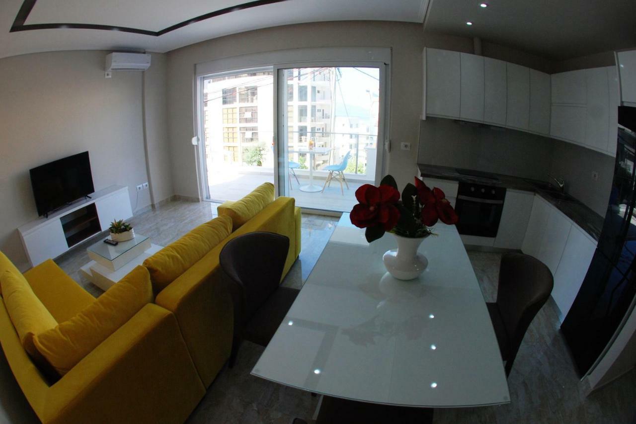 Oceanic Luxury *