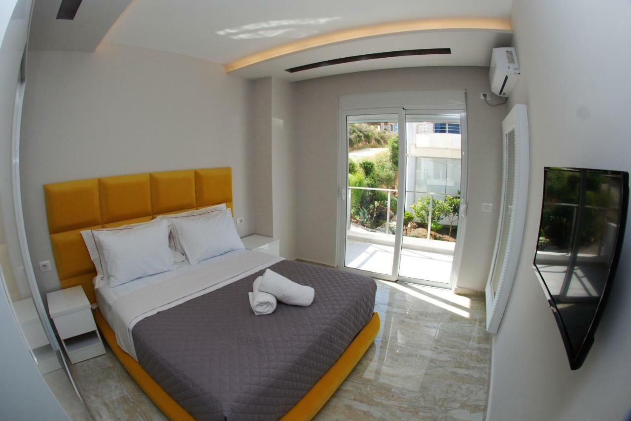 Oceanic Luxury Apartment Sarande