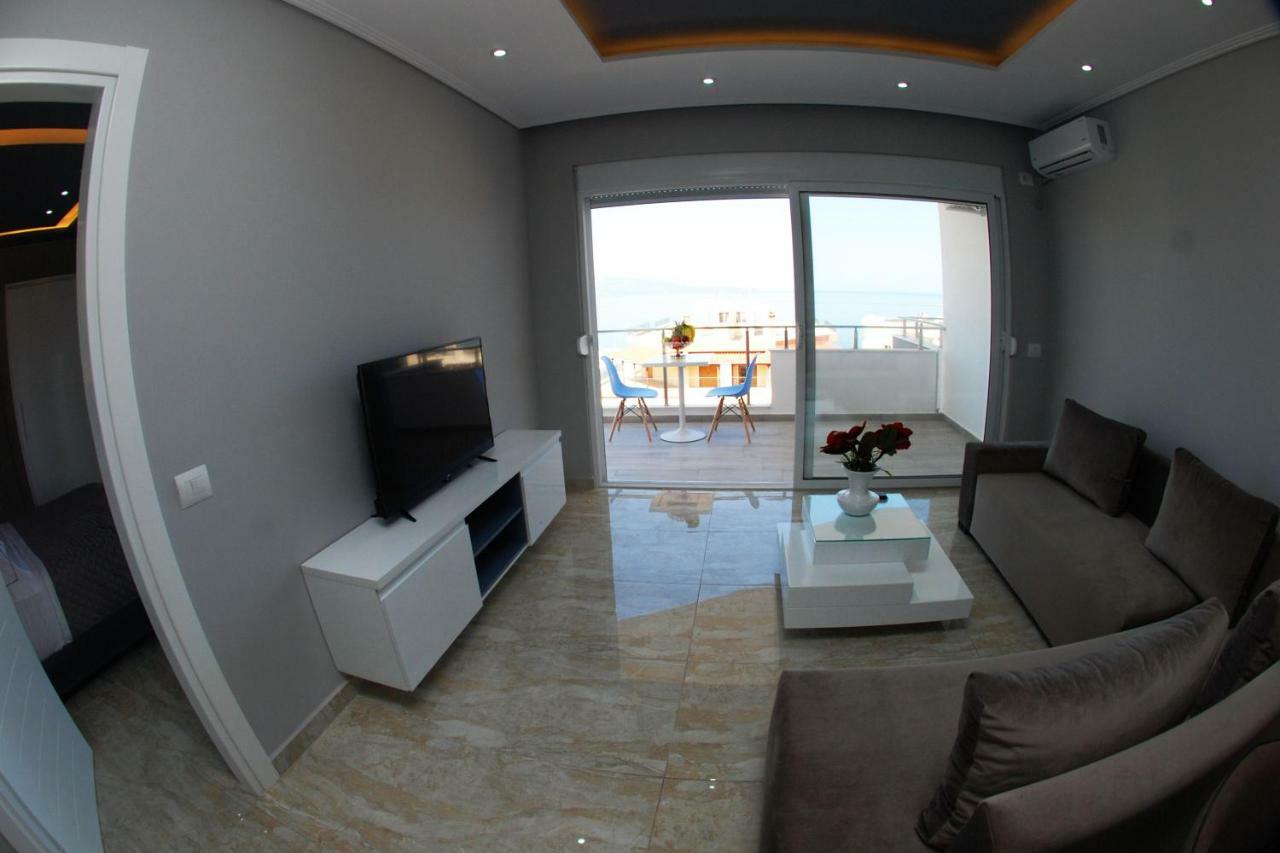 Oceanic Luxury *